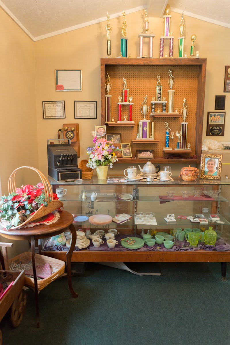 Lau-Tori's Fine Foods